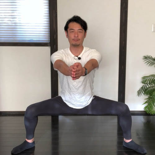 ワイドスクワットで美脚エクササイズ【#内転筋 #ハムストリング #大腿四頭筋 #大殿筋】