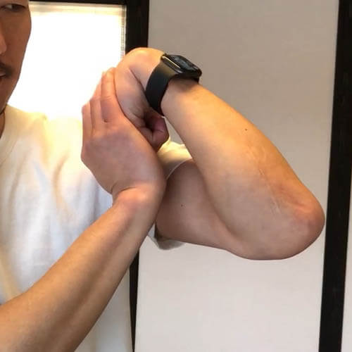 肘の屈曲・回内動作改善ストレッチ（#肘筋 #長橈側手根伸筋 #短橈側手根伸筋 #回外筋 #円回内筋）