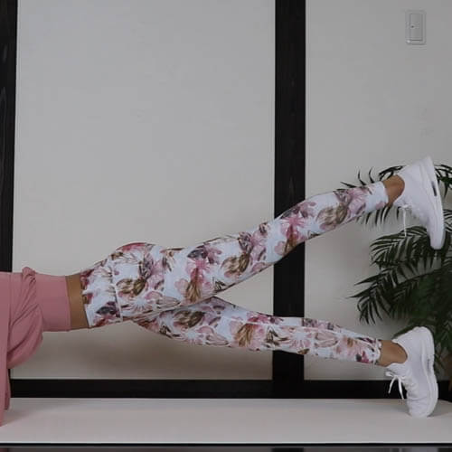 プランクオルタネイティングレッグリフト｜ヒップアップ・小尻エクササイズ