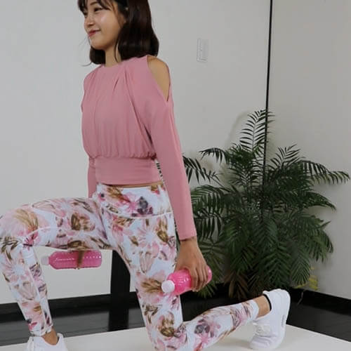 ウォーキングランジ｜ペットボトルを使って下半身の筋肉をつけて代謝アップダイエット