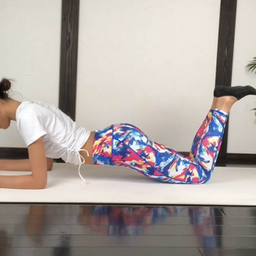 膝つけプランク｜初心者向けのプランク