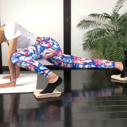 床拭きプランク｜体幹のインナーマッスルを鍛える