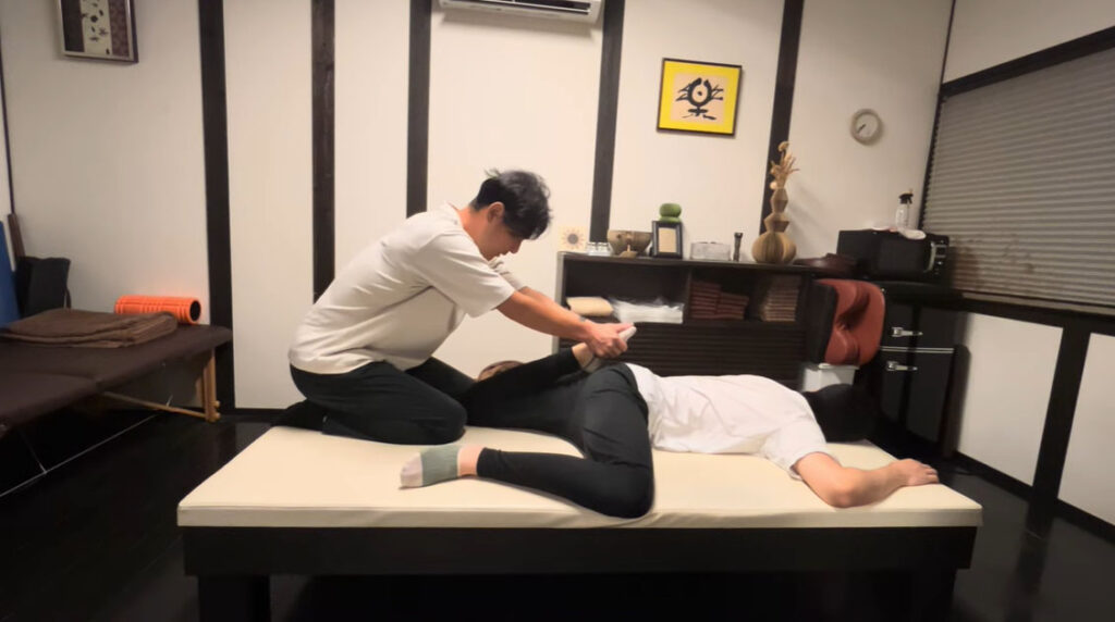 10-13.もも前ストレッチ（バリエーション）